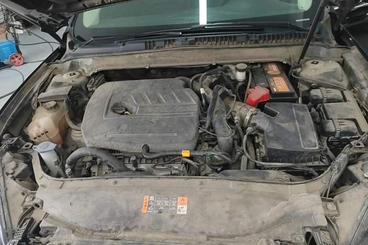 Used Ford Mondeo 2017 EcoBoost 180 Stylish Model Engine Bay