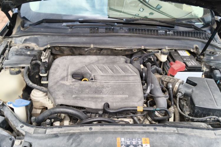 Used Ford Mondeo 2017 EcoBoost 180 Stylish Model Engine Bay
