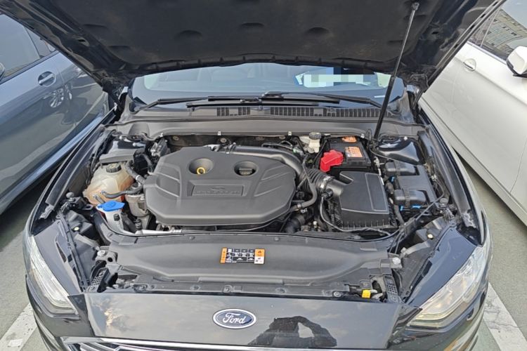 Used Ford Mondeo 2017 EcoBoost 200 Stylish Model Engine Bay