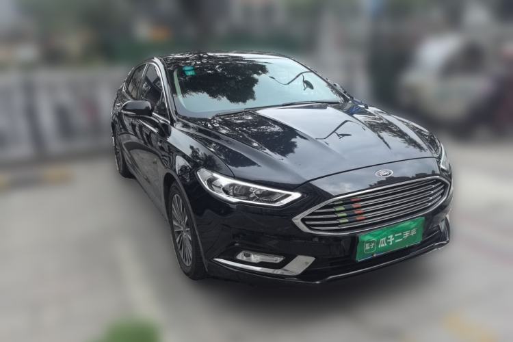 Used Ford Mondeo 2017 EcoBoost 200 Luxury Model Front Right 45 Deg