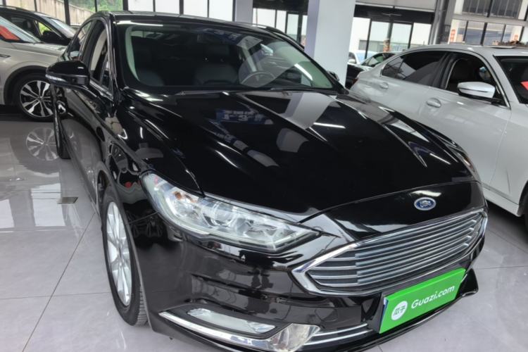 Used Ford Mondeo 2017 EcoBoost 180 Stylish Model Front Right 45 Deg