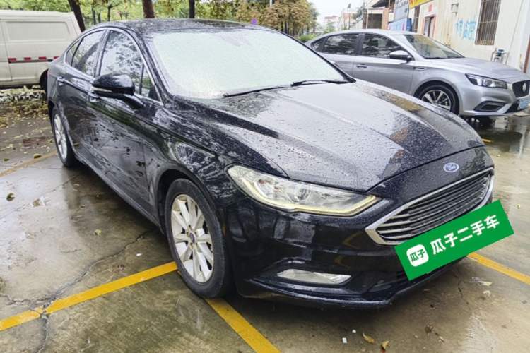 Used Ford Mondeo 2017 EcoBoost 180 Stylish Model Front Right 45 Deg