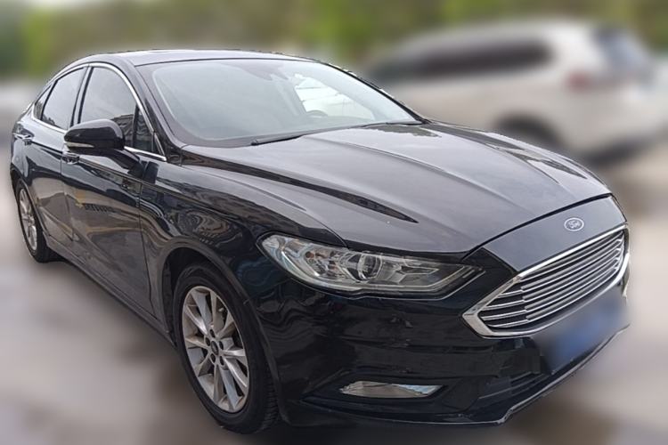 Used Ford Mondeo 2017 EcoBoost 200 Stylish Model Front Right 45 Deg