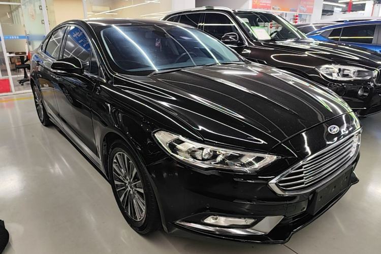 Used Ford Mondeo 2017 EcoBoost 180 Luxury Model Front Right 45 Deg