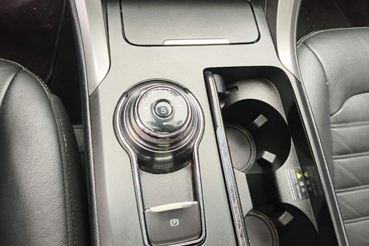 Used Ford Mondeo 2017 EcoBoost 180 Stylish Model Gear Lever