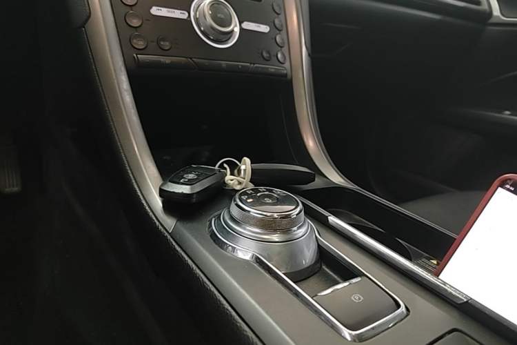 Used Ford Mondeo 2017 EcoBoost 180 Stylish Model Gear Lever