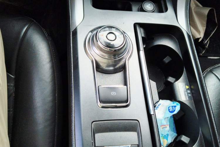 Used Ford Mondeo 2017 EcoBoost 180 Stylish Model Gear Lever