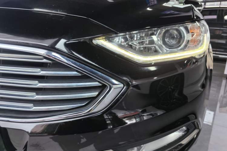 Used Ford Mondeo 2017 EcoBoost 180 Stylish Model Left Front Headlight