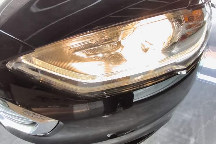 Used Ford Mondeo 2017 Restyled EcoBoost 200 Fashion Edition Left Front Headlight