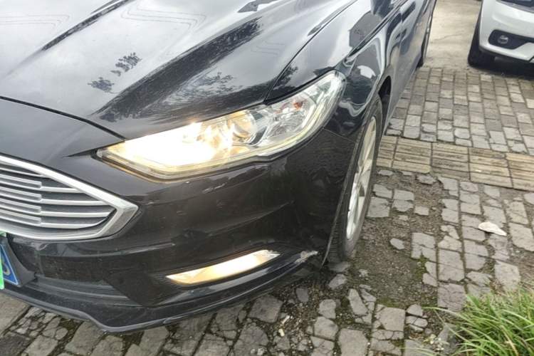 Used Ford Mondeo 2017 EcoBoost 180 Stylish Model Left Front Headlight