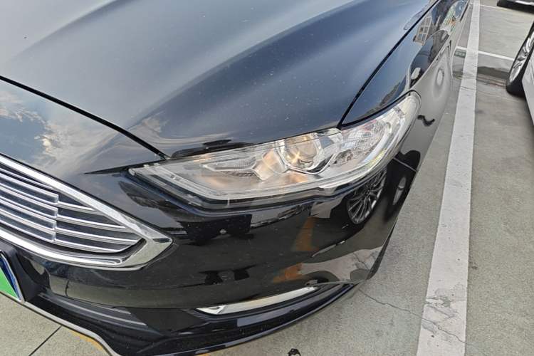 Used Ford Mondeo 2017 EcoBoost 200 Stylish Model Left Front Headlight