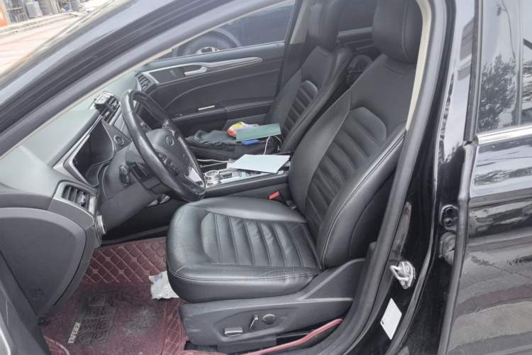 Used Ford Mondeo 2017 EcoBoost 200 Luxury Model Left Front Seat