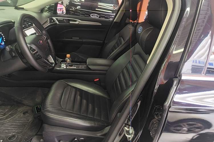 Used Ford Mondeo 2017 EcoBoost 200 Stylish Model Left Front Seat