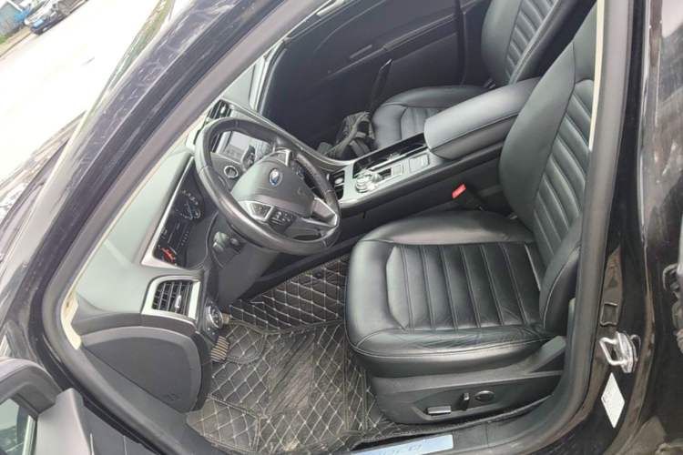 Used Ford Mondeo 2017 EcoBoost 180 Stylish Model Left Front Seat