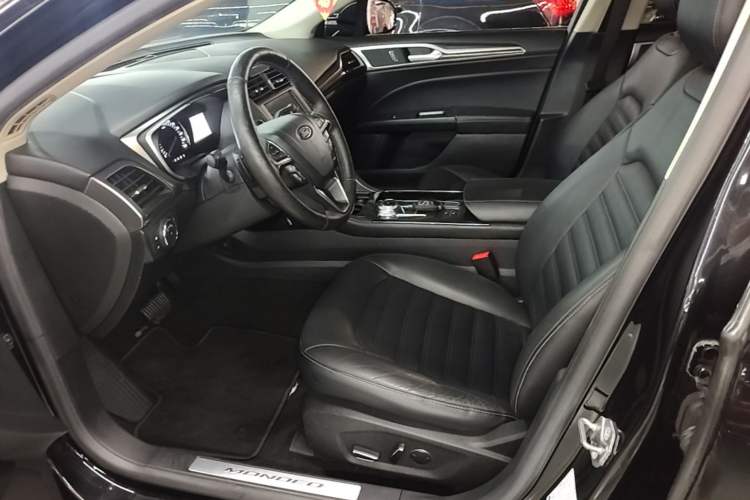 Used Ford Mondeo 2017 EcoBoost 180 Luxury Model Left Front Seat