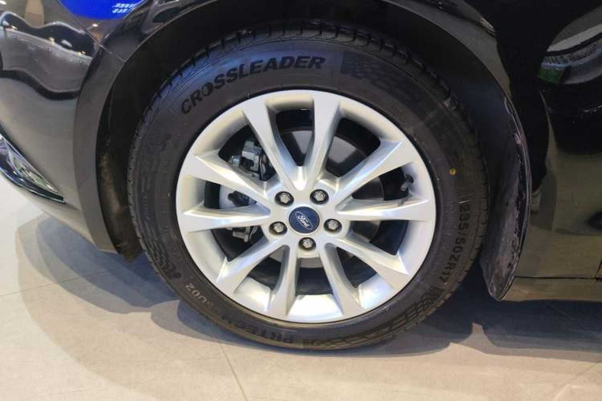 Used Ford Mondeo 2017 EcoBoost 180 Stylish Model Left Front Wheel Hub