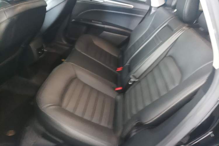 Used Ford Mondeo 2017 EcoBoost 180 Stylish Model Left Rear Seat