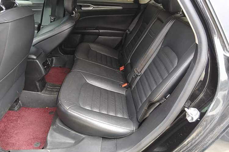 Used Ford Mondeo 2017 EcoBoost 200 Stylish Model Left Rear Seat