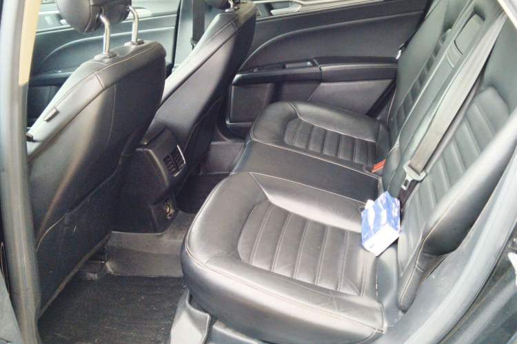 Used Ford Mondeo 2017 EcoBoost 180 Stylish Model Left Rear Seat