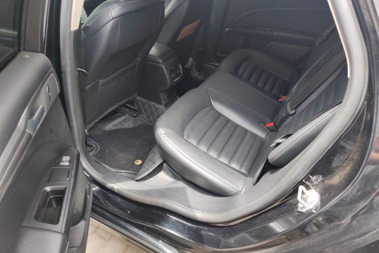 Used Ford Mondeo 2017 EcoBoost 180 Stylish Model Left Rear Seat