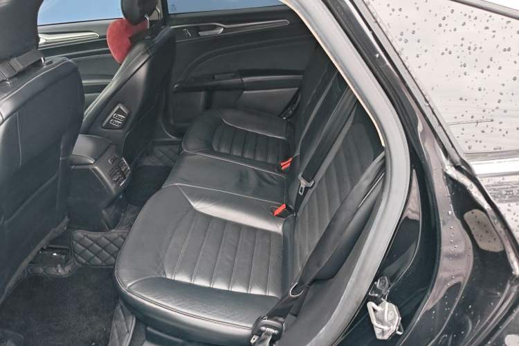 Used Ford Mondeo 2017 EcoBoost 180 Ultimate Model Left Rear Seat