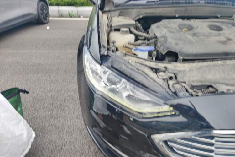 Used Ford Mondeo 2017 Restyled EcoBoost 200 Fashion Edition Right Front Headlight