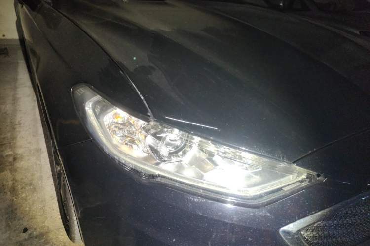Used Ford Mondeo 2017 EcoBoost 200 Luxury Model Right Front Headlight