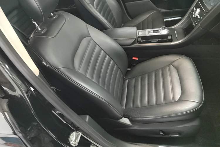 Used Ford Mondeo 2017 EcoBoost 180 Stylish Model Right Front Seat