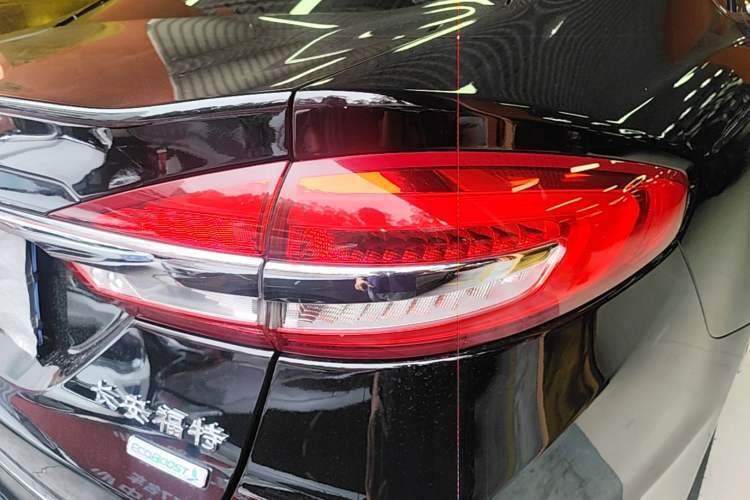 Used Ford Mondeo 2017 EcoBoost 200 Stylish Model Right Rear Taillight