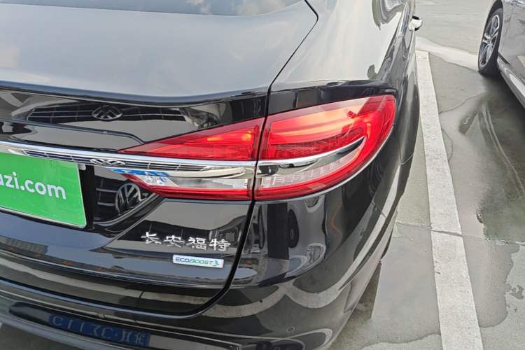 Used Ford Mondeo 2017 EcoBoost 200 Stylish Model Right Rear Taillight