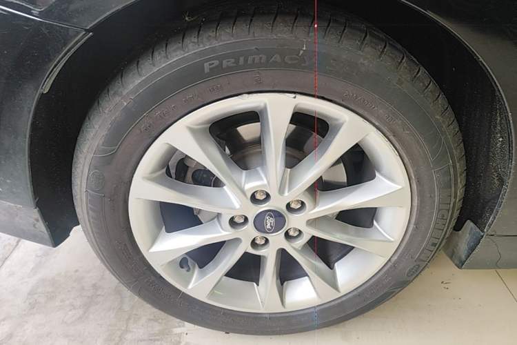 Used Ford Mondeo 2017 EcoBoost 200 Stylish Model Right Rear Wheel Hub