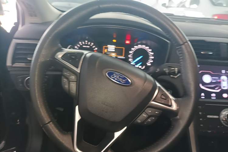 Used Ford Mondeo 2017 EcoBoost 180 Stylish Model Steering Wheel