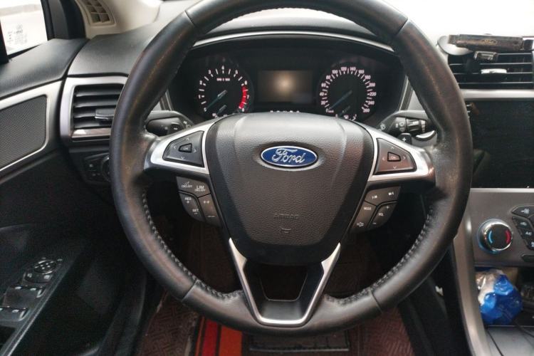Used Ford Mondeo 2017 EcoBoost 200 Stylish Model Steering Wheel