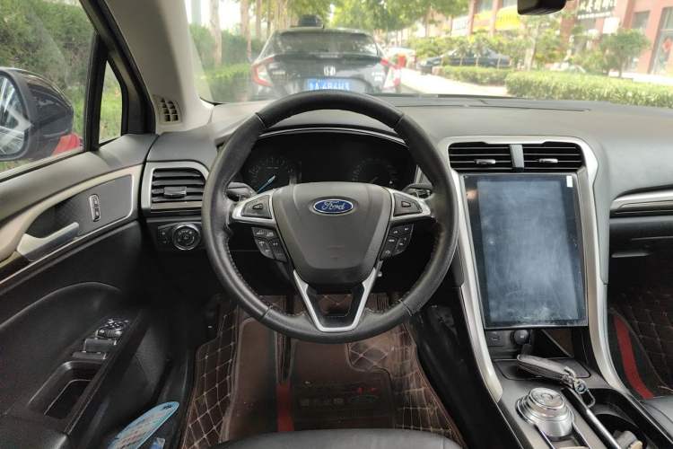 Used Ford Mondeo 2017 EcoBoost 180 Stylish Model Steering Wheel