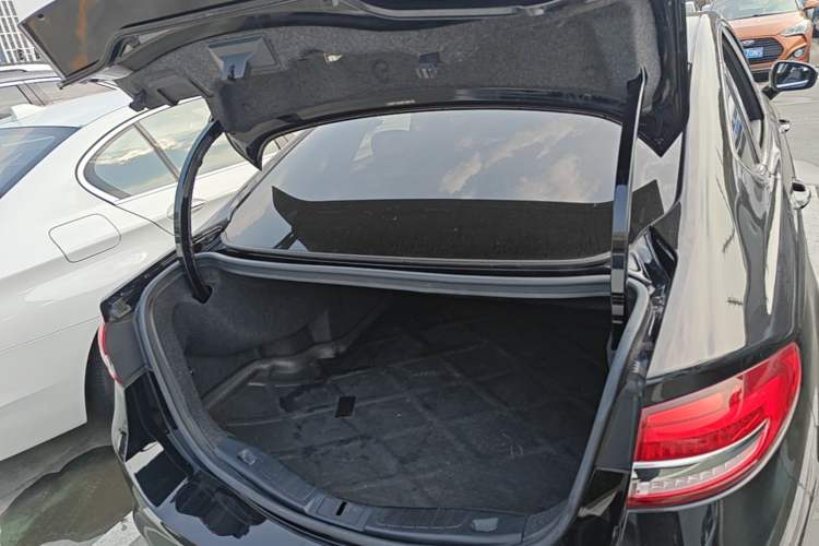 Used Ford Mondeo 2017 EcoBoost 200 Stylish Model Trunk