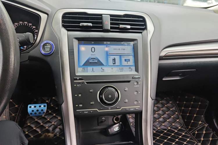 Used Ford Mondeo 2017 EcoBoost 180 Stylish Model Audio And AC Panel