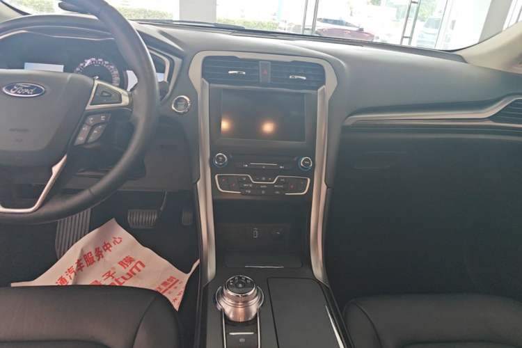 Used Ford Mondeo 2017 EcoBoost 180 Luxury Model Audio And AC Panel