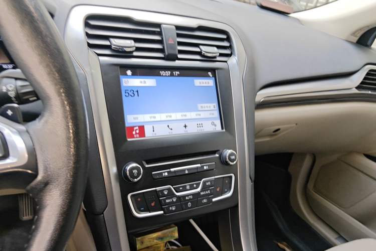 Used Ford Mondeo 2017 EcoBoost 180 Luxury Model Audio And AC Panel
