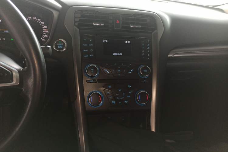 Used Ford Mondeo 2017 EcoBoost 180 Stylish Model Audio And AC Panel