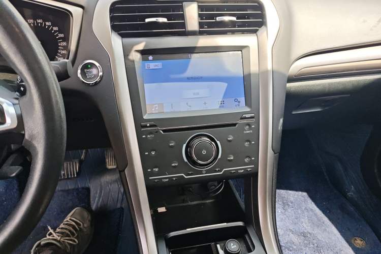 Used Ford Mondeo 2017 EcoBoost 180 Stylish Model Audio And AC Panel