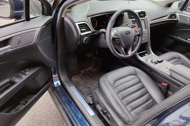 Used Ford Mondeo 2017 EcoBoost 180 Stylish Model Driver Seat