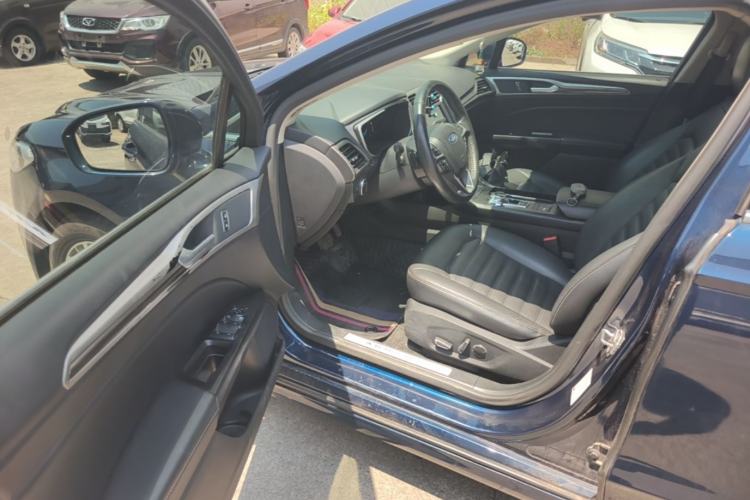 Used Ford Mondeo 2017 EcoBoost 200 Luxury Model Driver Seat
