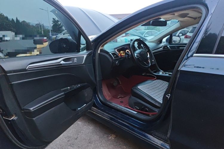 Used Ford Mondeo 2017 EcoBoost 180 Stylish Model Driver Seat