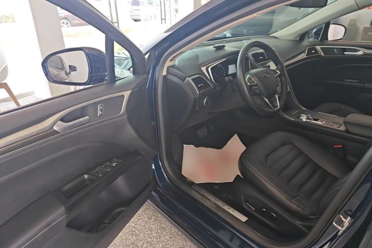 Used Ford Mondeo 2017 EcoBoost 180 Luxury Model Driver Seat