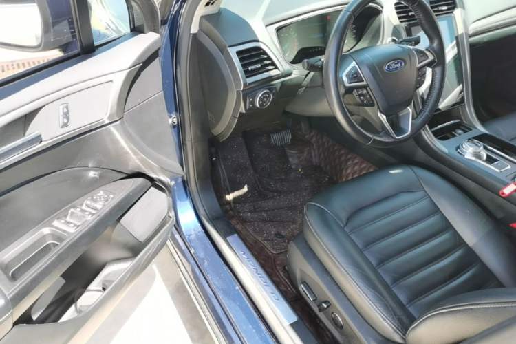Used Ford Mondeo 2017 EcoBoost 180 Stylish Model Driver Seat
