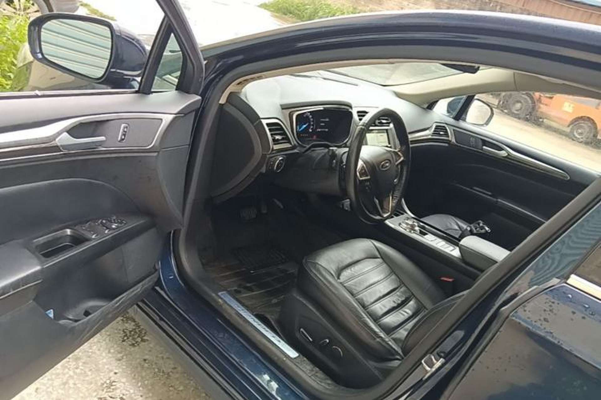 Used Ford Mondeo 2017 EcoBoost 180 Luxury Model Driver Seat