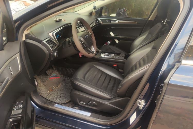 Used Ford Mondeo 2017 EcoBoost 180 Luxury Model Driver Seat