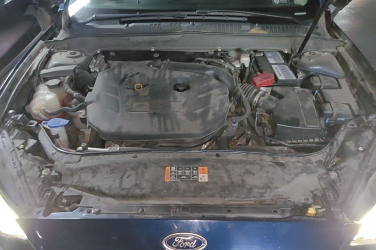 Used Ford Mondeo 2017 EcoBoost 200 Stylish Model Engine Bay