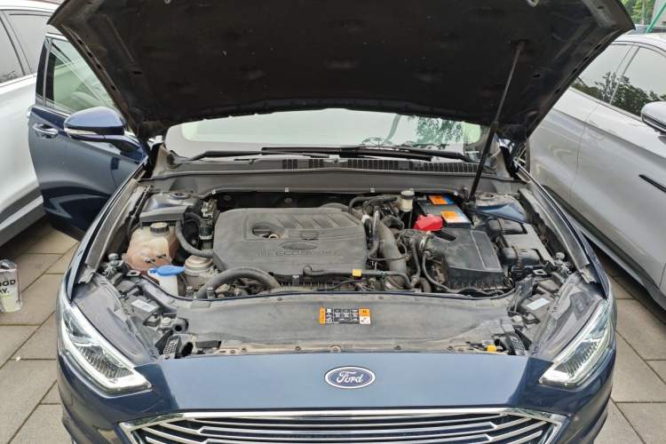 Used Ford Mondeo 2017 Restyled EcoBoost 180 Luxury Version Engine Bay