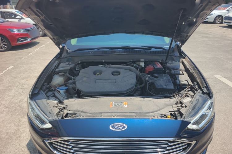 Used Ford Mondeo 2017 EcoBoost 200 Luxury Model Engine Bay